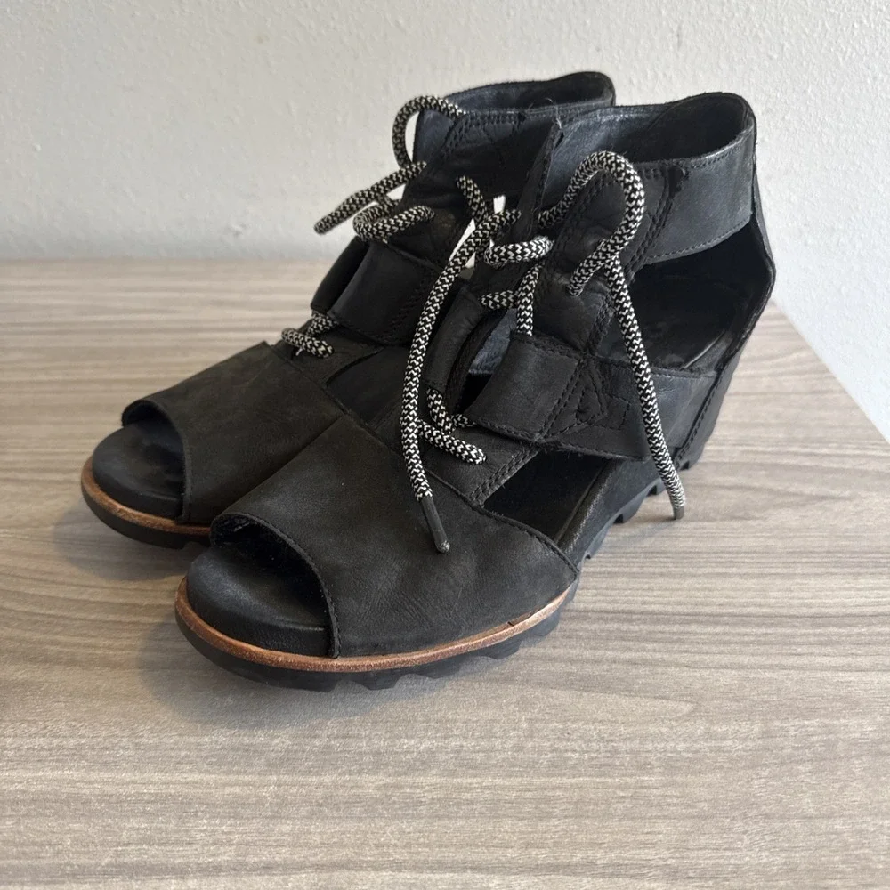 Sorel Joanie Lace Black Leather Open Toe Wedge Sandals Women's Size 12